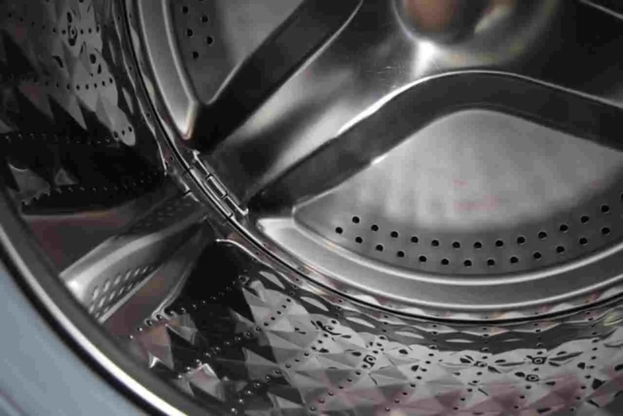 Come eliminare i cattivi odori dalla lavatrice: ecco il trucco di aprile Immagine selezionata